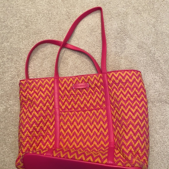 Vera Bradley tote - Picture 2 of 3